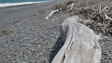 Una spiaggia nelle vicinanze