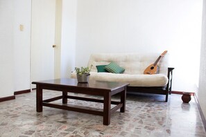 Living area - Hostal Casa Viajero. Pachuca, Hidalgo. Mexico (Parque Hidalgo)