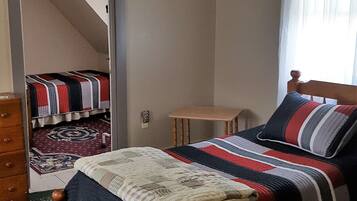 4 Schlafzimmer, Bügeleisen/Bügelbrett, kostenloses WLAN, Bettwäsche