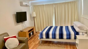 3 chambres, accès à Internet, literie fournie