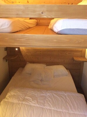 3 chambres, Wi-Fi gratuit, draps fournis