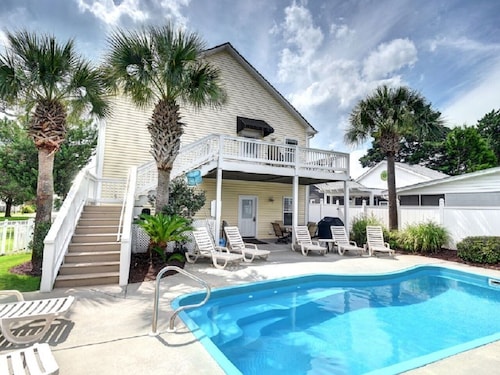 Spacious Luxury Beach Home, Htd. Pool, H-cap friendly, Pets, Pool Table, Golfers