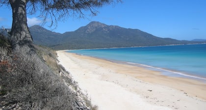 Hazards Homestay, a recently refurbished holiday home, 5 minutes drive to town.