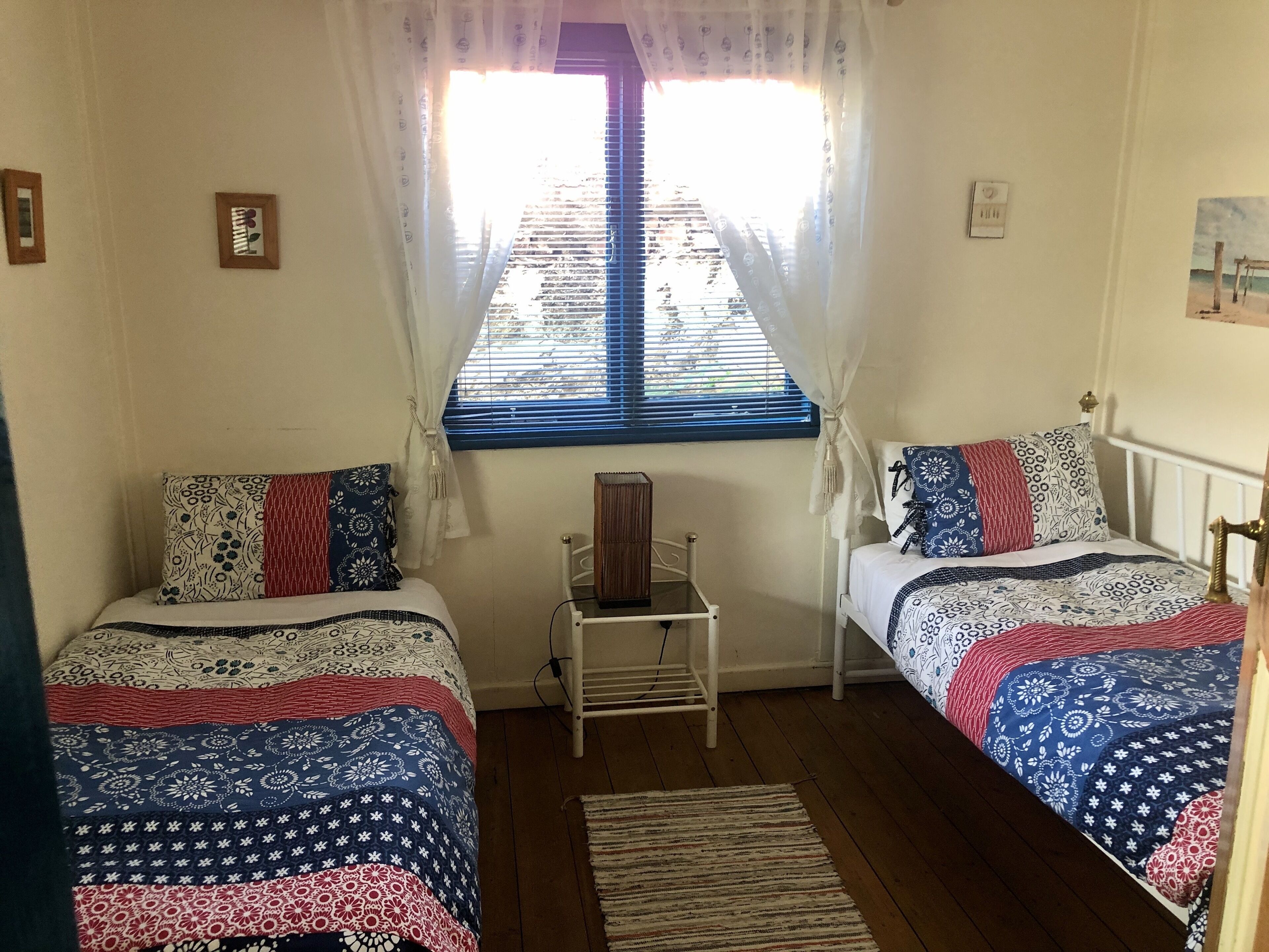 Fremantle South Beach House + Outdoor Studio 4x2 — image 10