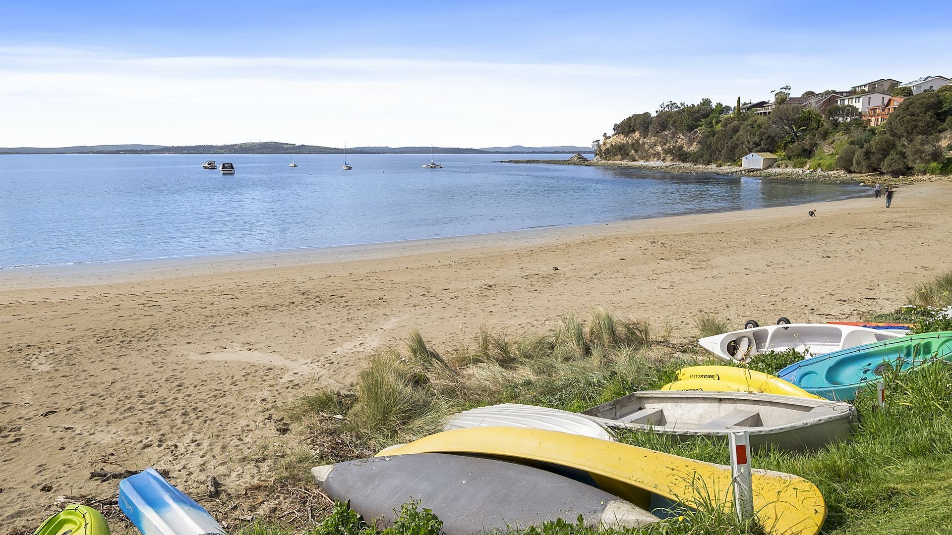 Apartments at the beach — image 17