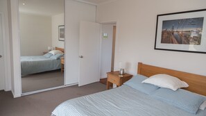 4 bedrooms, internet