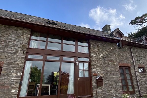 Welcome to Holly Cottage