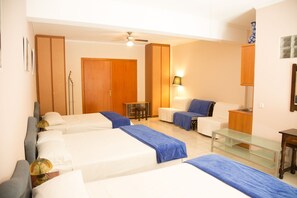 8 bedrooms, iron/ironing board, internet, bed sheets