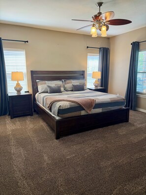 3 Schlafzimmer, Bügeleisen/Bügelbrett, Internetzugang, Bettwäsche