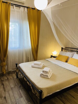 2 bedrooms, iron/ironing board, travel crib, WiFi