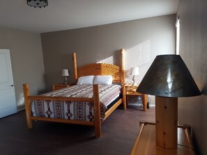 4 chambres, fer et planche à repasser, accès au Wi-Fi (inclus)