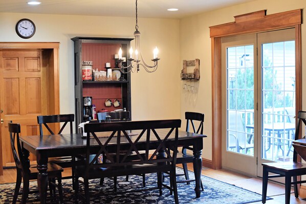 Dining - Welcome to Bucktail Lodge! (Moshannon)