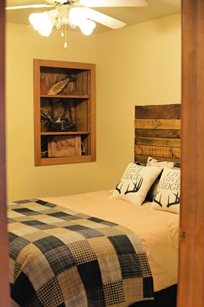4 chambres, fer et planche à repasser, Wi-Fi, draps fournis