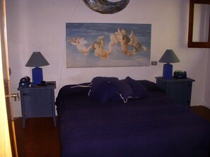 3 bedrooms, iron/ironing board, WiFi, bed sheets - Baja Sardinia, Costa Smeralda. Villa a stone's throw from the sea. (Baja Sardinia)