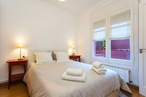 3 chambres, bureau, fer et planche Ă repasser, Wi-Fi