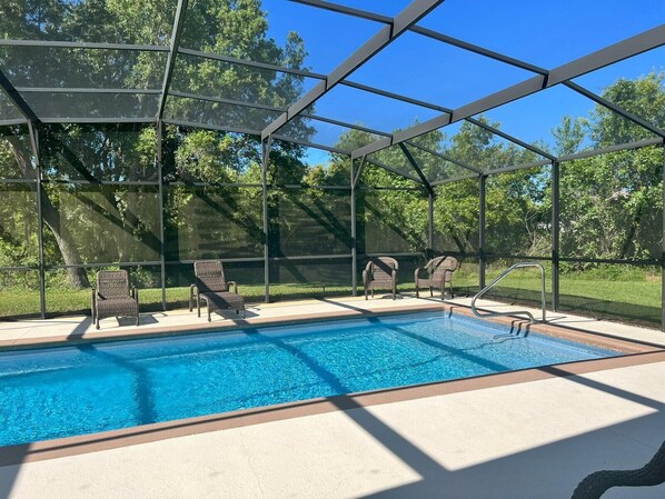 Piscine extérieure, piscine chauffée