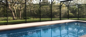 Beautiful holiday home with private swimming pool suitable for 6 people