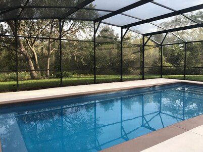 Beautiful holiday home with private swimming pool suitable for 6 people