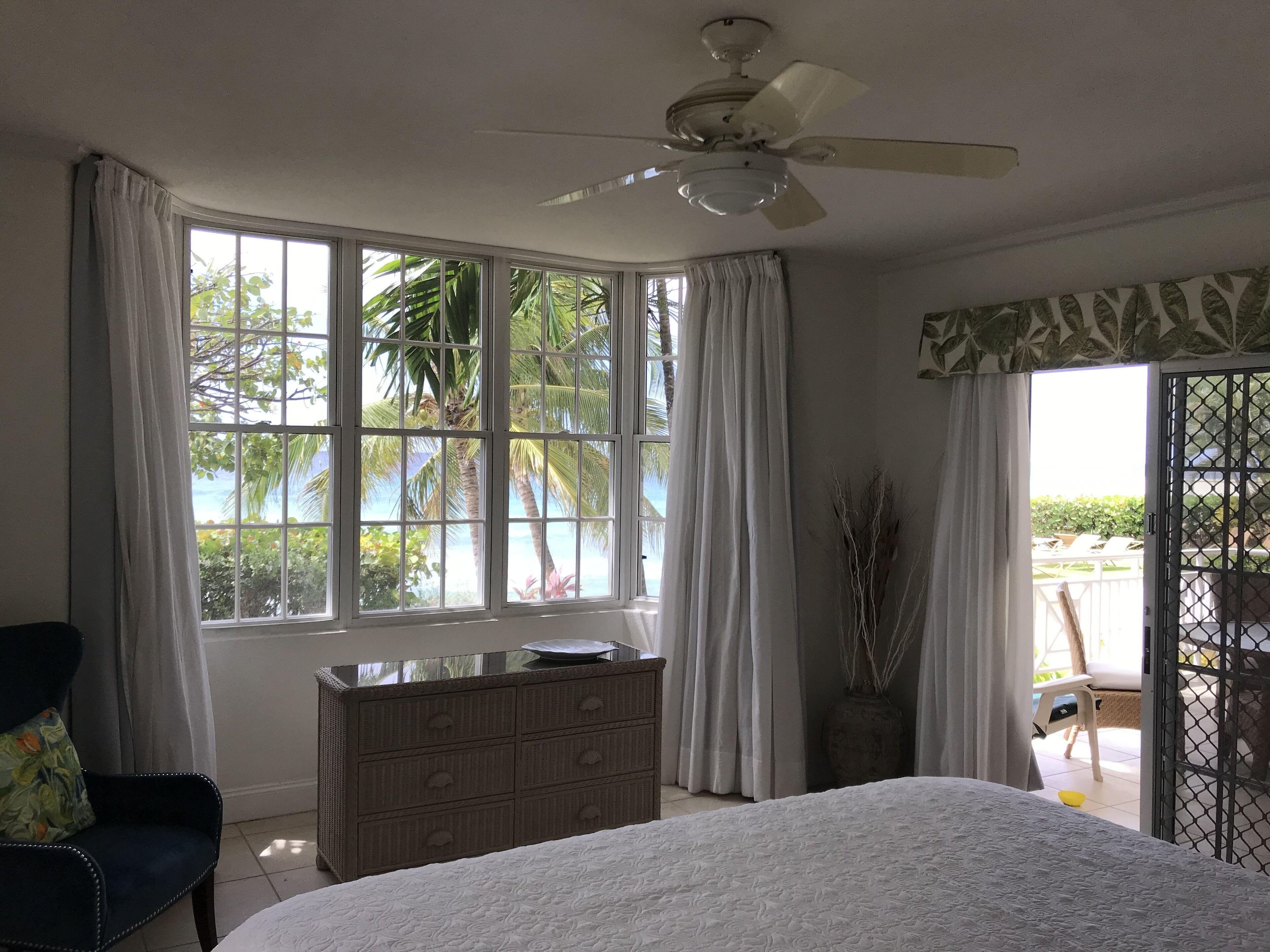 2 bedrooms, in-room safe, iron/ironing board, free WiFi