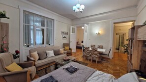 Smart TV - River Center Apartment (XIII. kerület)