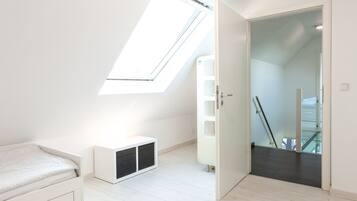 3 Schlafzimmer, Zimmersafe, Bügeleisen/Bügelbrett, WLAN