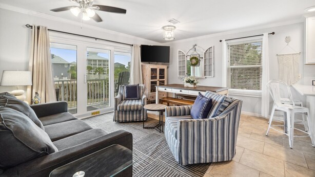 Living area - Summer's Shell- Heart of 30A! (Santa Rosa Beach)