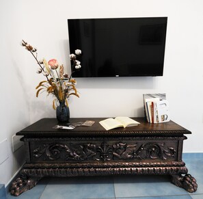 Interior - The Sassolini House - Turquoise Rooms (Napoli)