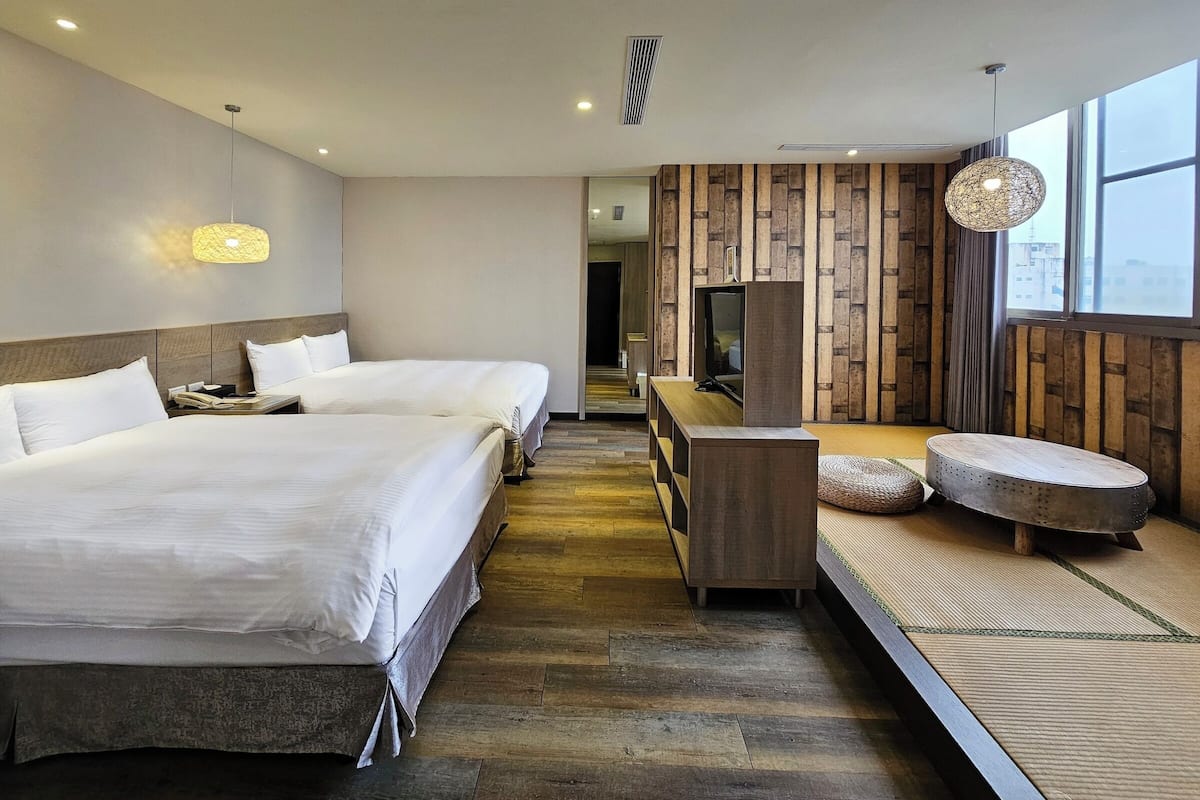 Luxury Quadruple Room | Desk, blackout drapes, iron/ironing board, free WiFi