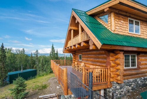 Denali only 17 miles away! Grill, washer & dryer, jacuzzi bathtub with a view