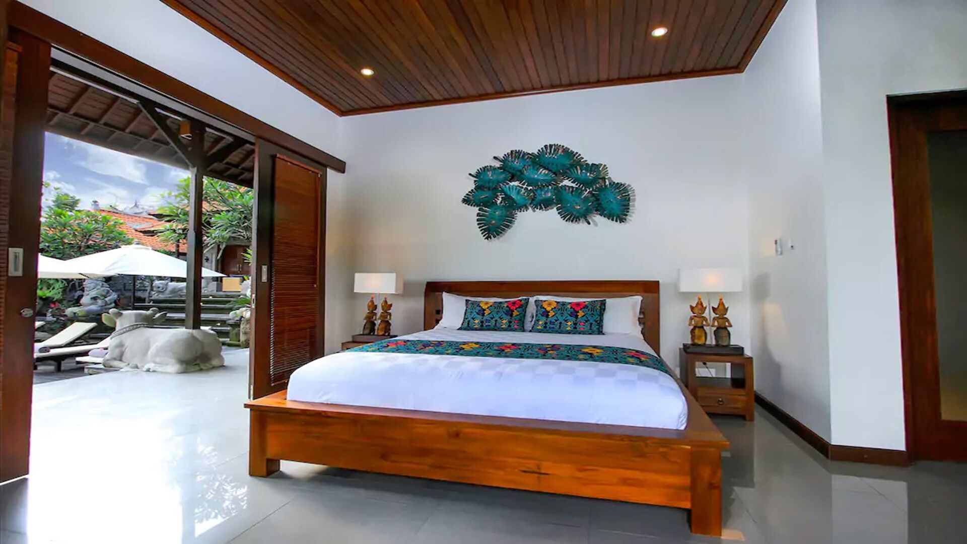 6 bedrooms, Internet, bed sheets