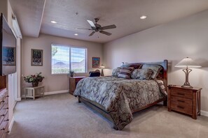 3 bedrooms, travel cot, free WiFi, bed sheets