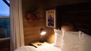 1 chambre, fer et planche Ă repasser, Wi-Fi gratuit, draps fournis