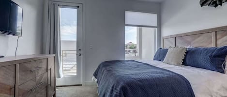 4 bedrooms, travel cot, free WiFi, bed sheets