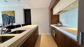 Deluxe Villa, 2 Bedrooms, Private Pool | Private kitchen | Fridge, microwave, oven, stovetop