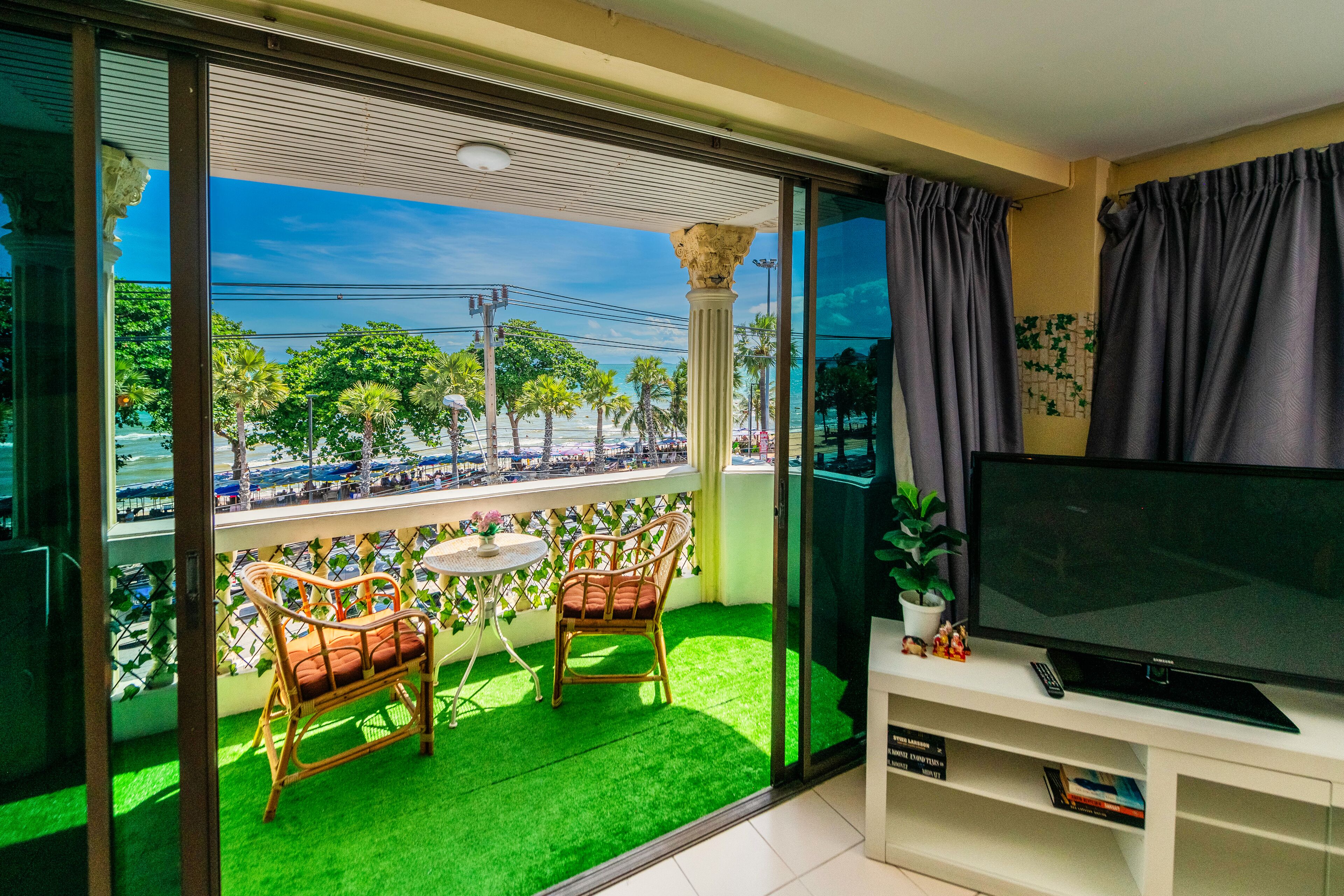 Suite, 1 Tempat Tidur King, pemandangan samudra | Area keluarga