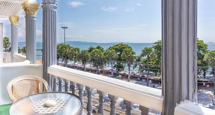 Happy Vikings - Beachfront