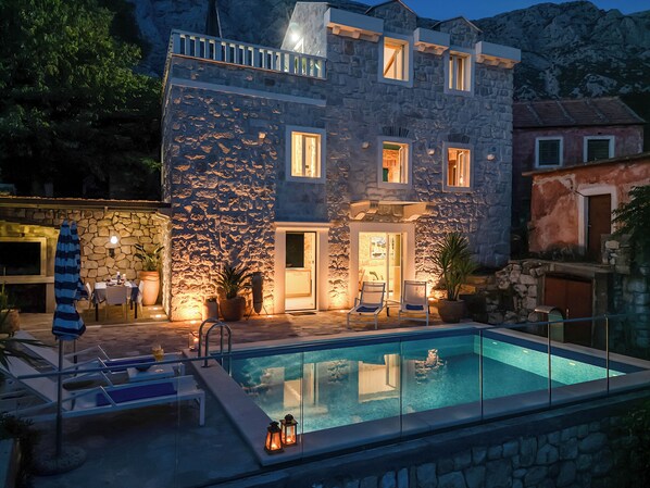 Alberca al aire libre 