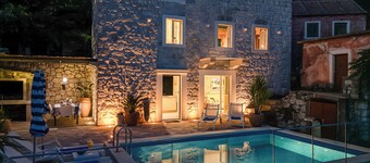 NEW! Stone house with pool, beautiful sea-view terrace with two bedrooms