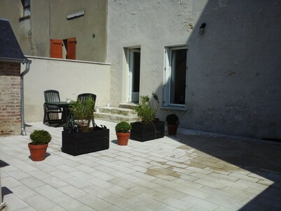 Cottage with terrace and parking.