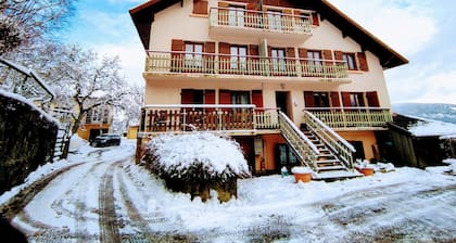 Gîte Lucie with SPA Jacuzzi Sauna Fishing pond