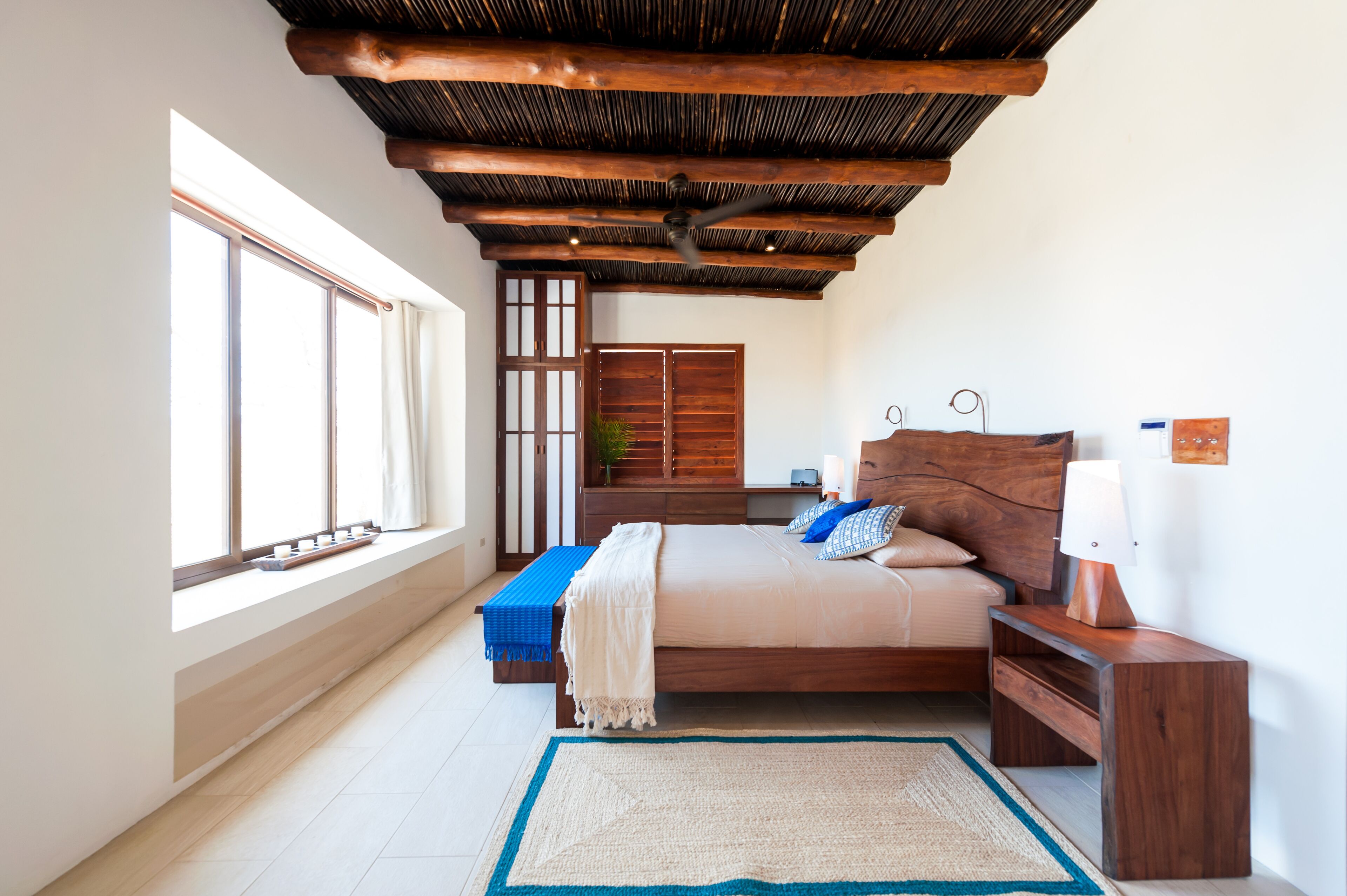 4 chambres, coffres-forts dans les chambres, bureau, Wi-Fi