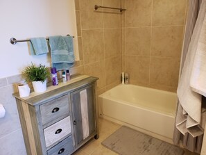 Haartrockner, Handtücher