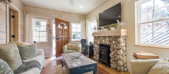 Perfection! Beautiful fully remodeled cottage w/AC, view, and steps to the sand!