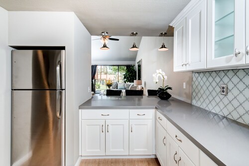 Unwind... Peaceful, Golf Course View W/Pools 1B 1.5Bth