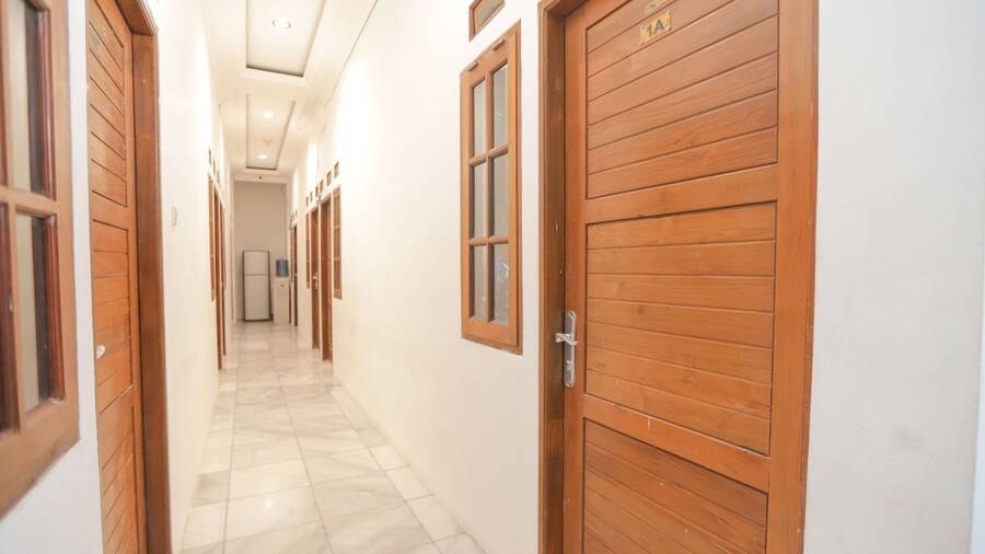 OYO 150 Harmoni Residence