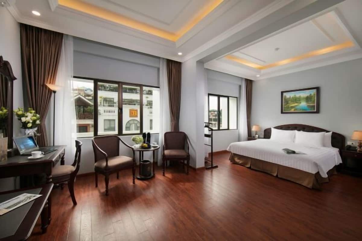 1 bedroom, minibar, in-room safe, desk