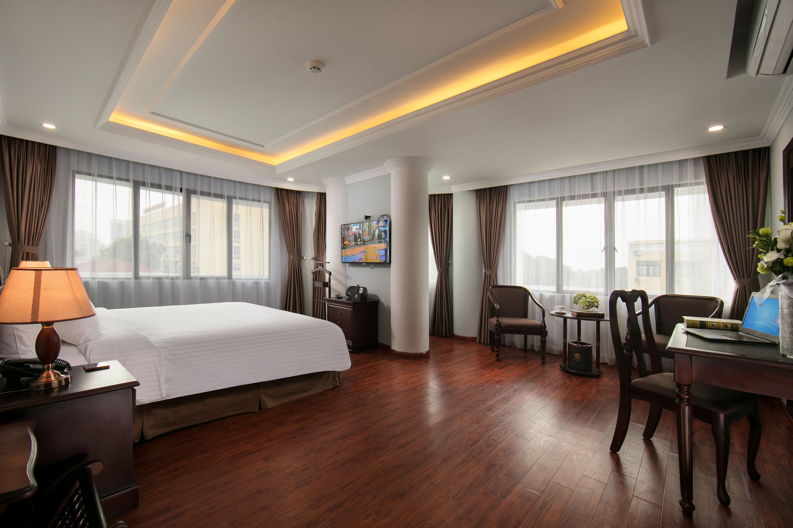 Photo - Halais Hotel