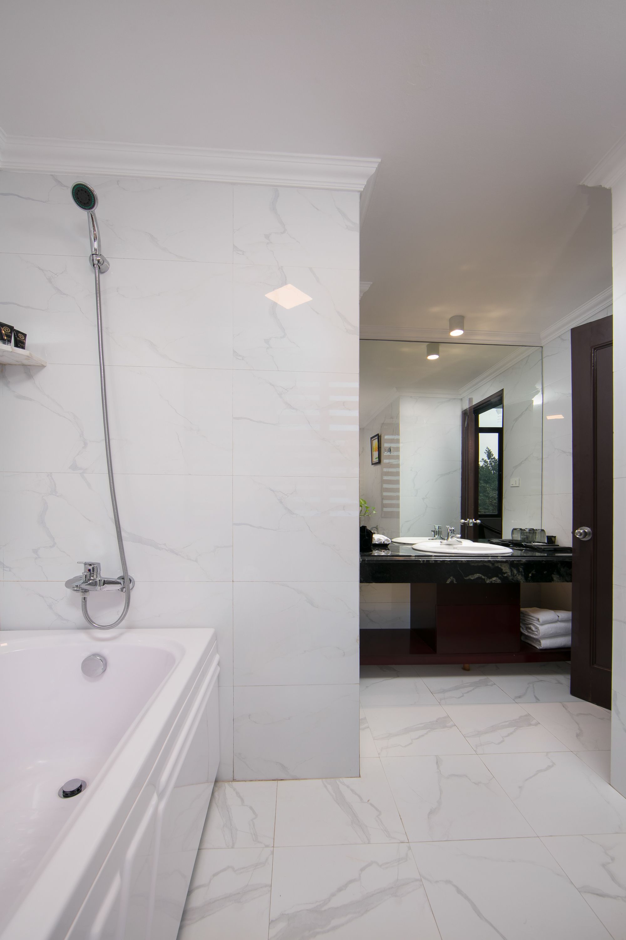 Photo - Halais Hotel