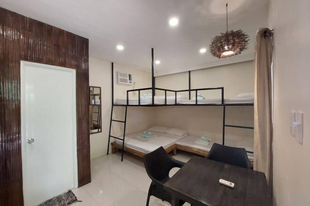 17 bedrooms, blackout drapes, soundproofing, bed sheets