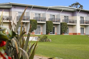 Golf view - Springs  Shoalhaven (Worrigee)